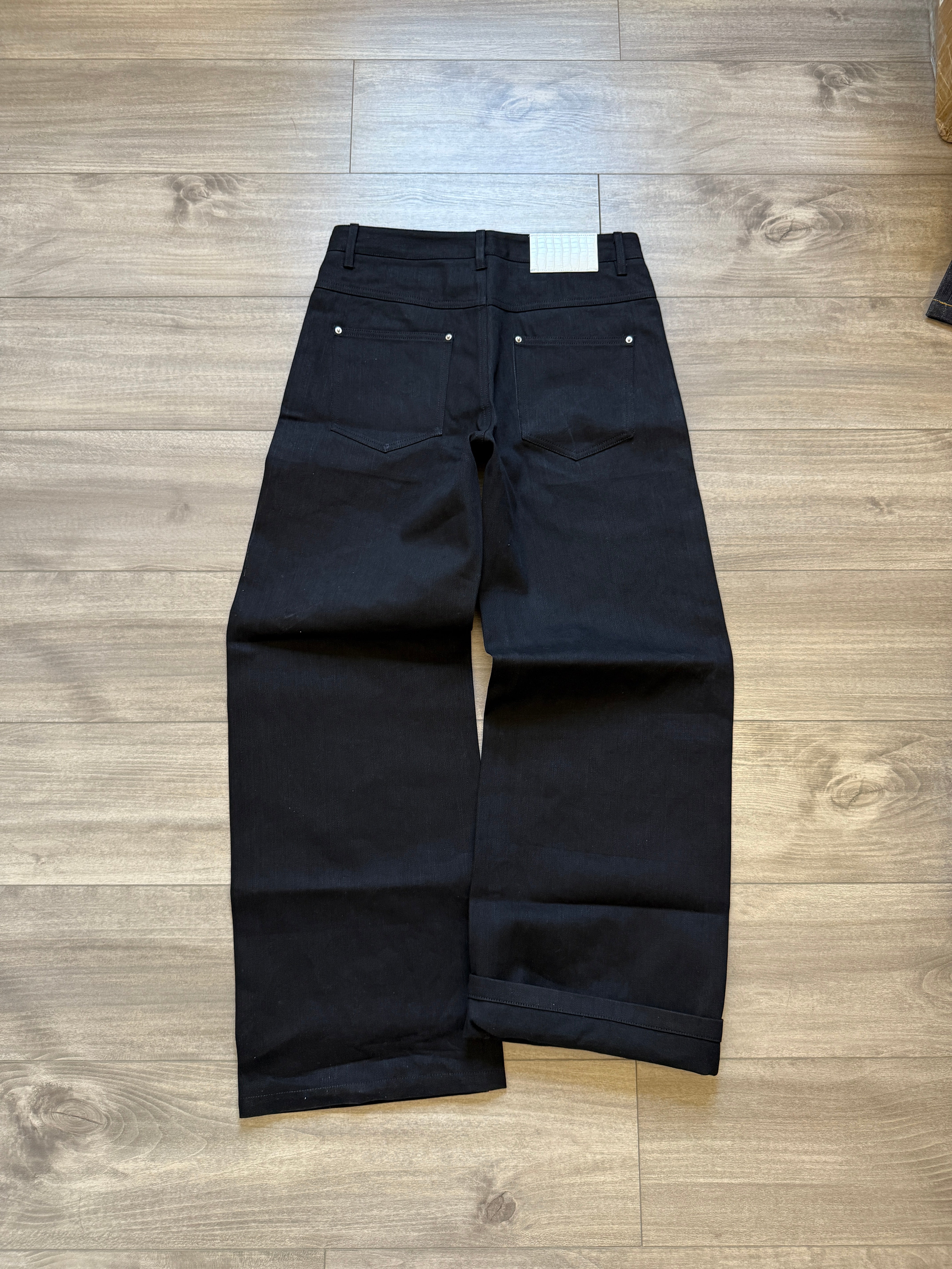 JET BLACK SELVAGE DENIM